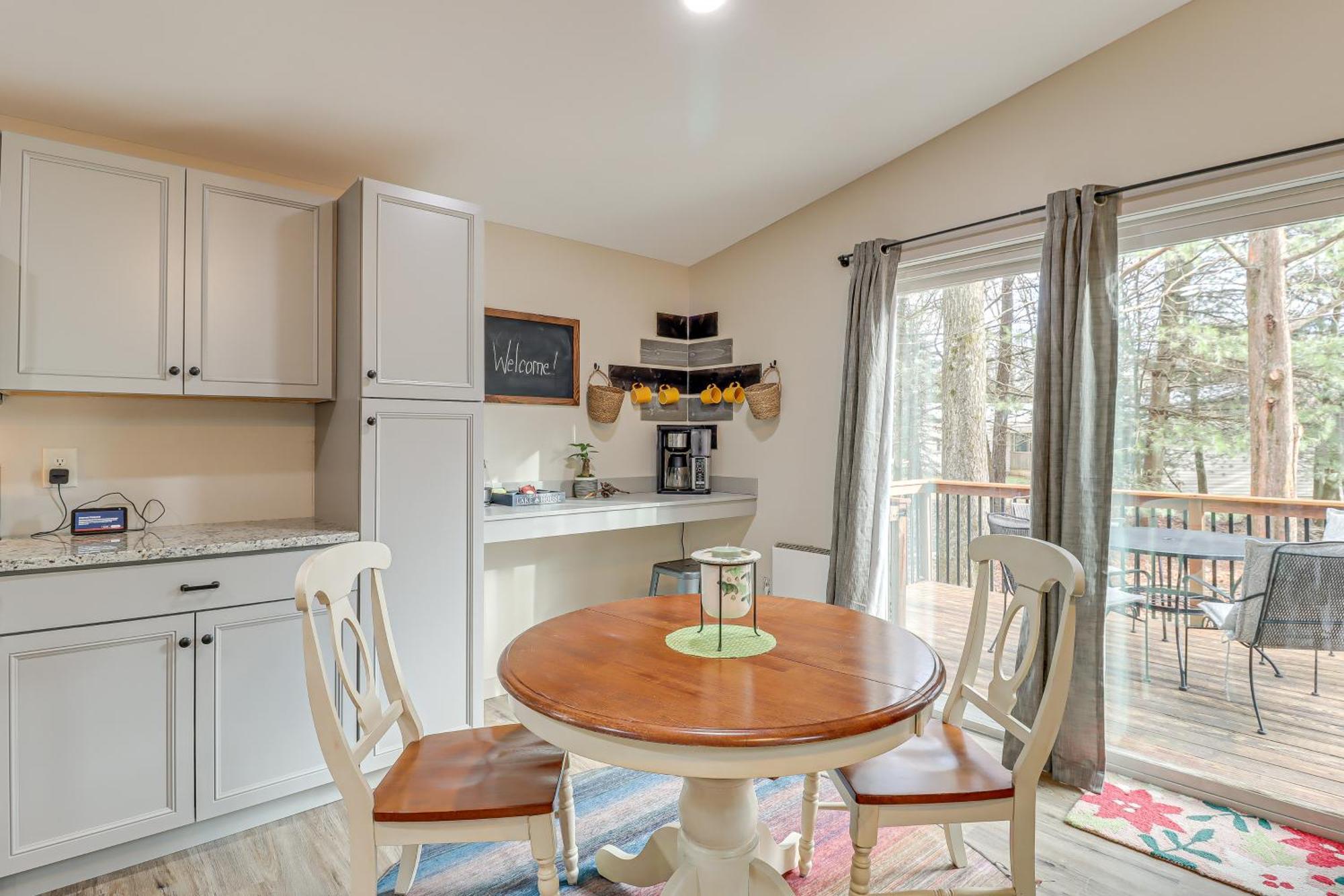 Quaint Jim Thorpe Cabin Retreat, Walk To Beach! Exterior foto